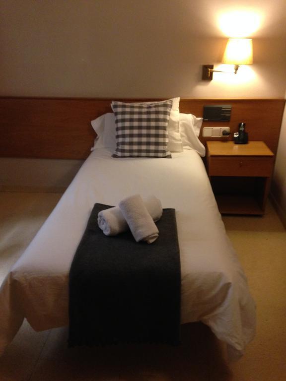 Hotel Manel Martorell Szoba fotó